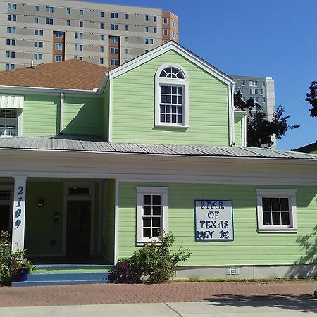 Star Of Texas Inn Building Two Austin Eksteriør bilde